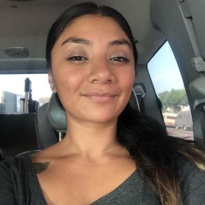 Meet your Posher, Iris